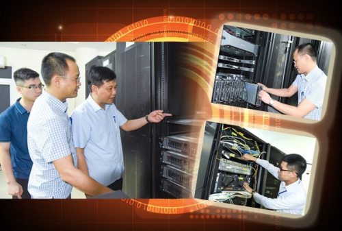 Lãnh đạo Sở Thông tin và Truyền thông kiểm tra hoạt động hệ thống thông tin tại Trung tâm An ninh mạng và An ninh dữ liệu của tỉnh.