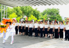 Tập thể cán bộ Chi cục thuế khu vực thành phố Thanh Hóa – Đông Sơn dâng hương các anh hùng liệt sĩ