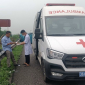 Cán bộ nhân viên Bệnh viện đa khoa thành phố Thanh Hoá hỗ trợ người gặp nạn