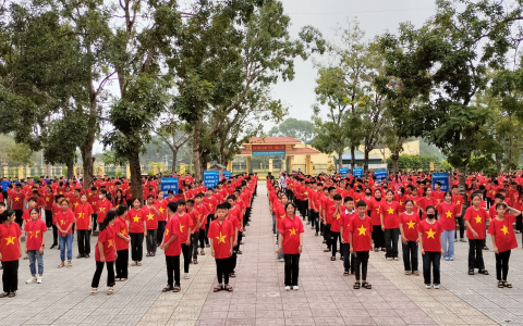 Liên đội Trường THCS Quảng Thành tổ chức ngày hội “Thiếu nhi vui khỏe - Tiến bước lên đoàn”
