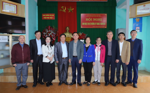 Bí thư chi bộ gương mẫu trong học tập và làm theo Bác